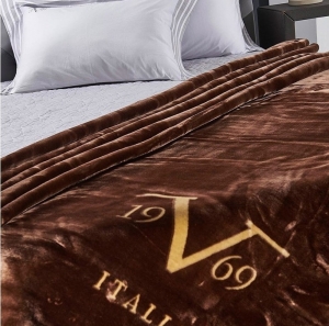 Плед-покрывало 220х240 Velluto Caffe коричневый от Versace 19.69