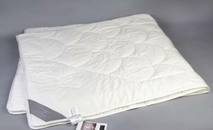Одеяло Hefel шелковое PURE SILK летнее-200х220