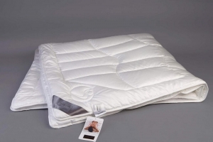 Одеяло Hefel KLIMACONTROL COMFORT среднее 200х220
