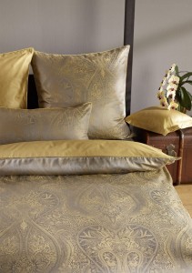 Пододеяльник 200х220 Curt Bauer Delhi 1831 messing латунь Пододеяльник 200х220 Curt Bauer Delhi 1831 messing латунь