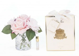 Букет розовых роз, ваза стекло рельеф "ёлочка" HERRINGBONE FLOWER CLEAR от Cote Noir