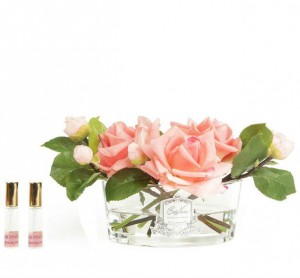 Букет роз,  коралловый, овальная ваза прозрачная OVAL white peach от Cote Noir