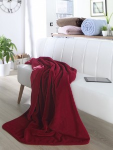 Плед 220х240 Biederlack Pure soft rot Плед 220х240 Biederlack Pure soft rot