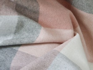 Плед 130х170 Biederlack soft Impression karo ros?