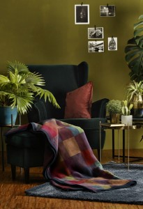 Плед 150х200 Biederlack Dark velvet shanding plum