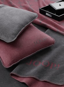 Плед 150х200 Biederlack JOOP! Ombre rouge-sand