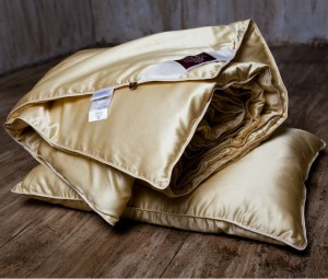 Подушка шелковая мягкая 50х70 German Grass Great Silk