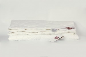 Одеяло с шерстью мериноса легкое 200x220 German Grass Merino