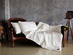 Одеяло шелковое всесезонное 200x200 German Grass Luxury Silk