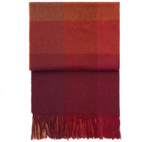 Плед 130x200 Elvang INCA stones RED