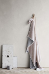Плед из бэби альпаки VENICE white/nude 130х190 от ELVANG