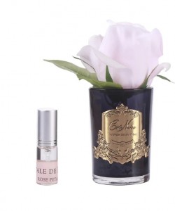 Ароматическая красная роза ROSE BUD French pink, черная ваза от Cote Noir