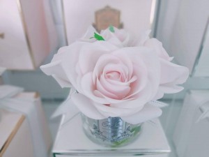 Ароматический букет из пяти роз FIVE ROSE french pink от Cote Noir