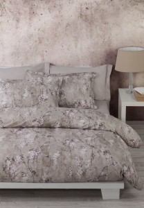 Элитное постельное белье WISTERIA розовые цветы Семейное от Mirabello
