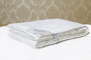 Одеяло шелковое Premium Silk 140х200 легкое от Luxe Dream