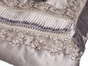 Элитный плед Barbara с венецианским кружевом ручной работы 150х170 от Villaflorenc