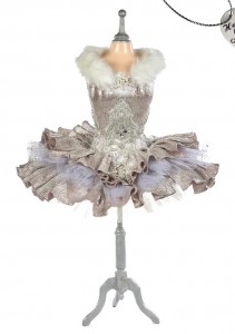 Новогоднее украшение Зимняя балерина WINTER BALLERINA MANNEQUIN от GOODWILL