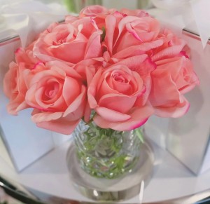 Ароматический букет коралловых роз HERRINGBONE FLOWER CLEAR от Cote Noir