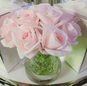 Ароматический букет розовых роз HERRINGBONE FLOWER CLEAR от Cote Noir