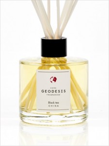 Ароматический диффузор 200 мл Black tea от Geodesis
