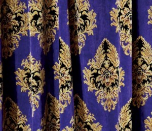 Элитный шенилловый плед Sanssouci Violett 150х250 от Feiler