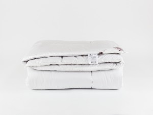 Одеяло с верблюжьим пухом CAMEL WOOL GRASS всесезонное 220х240 от German Grass