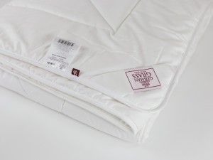Одеяло с шерстью мериноса MERINO WOOL GRASS легкое 200х200 от German Grass