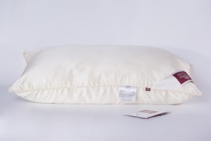 Подушка шелковая мягкая 50х70 German Grass Great Silk