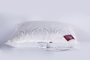 Подушка шелковая мягкая 50х68 German Grass Luxury Silk