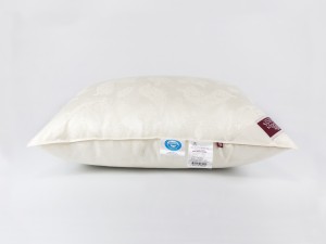 Подушка пуховая классическая мягкая SILK DOWN GRASS 68х68 от German Grass