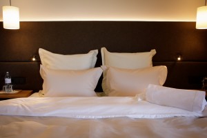 Элитное немецкое постельное белье евро Twist white&beige от Von der Thannen