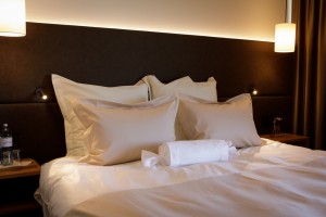 Элитное немецкое постельное белье евро Twist white&beige от Von der Thannen