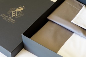 Элитное немецкое постельное белье Семейное Twist grey&white от Von der Thannen
