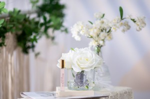 Ароматический букет из 5 роз FIVE ROSE слоновая кость от Cote Noir
