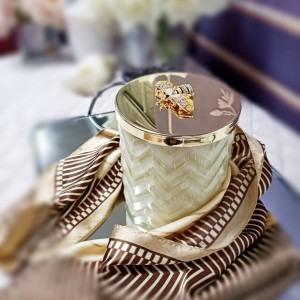 Свеча ароматическая большая 600 гр HERRINGBONE CREAM от Cote Noir