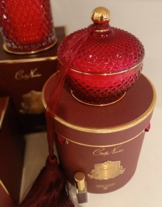 Свеча ароматическая 300 гр Red  Round Art Deco от Cote Noir