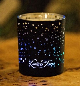 Свеча ароматическая с подсветкой Черная амбра 120 гр от Les Lumieres du Temps