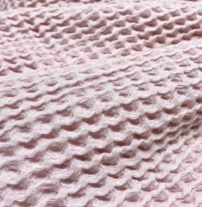 Полотенце из длинноволокнистого хлопка и модала Modal Waffle  shell (перламутровый) 100х180 от Lapartment (Casual Avenue)