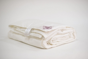 Одеяло шелковое всесезонное 200x220 German Grass Luxury Silk