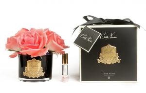 Ароматический букет Cote Noirе из 5 роз FIVE ROSE white peach черная ваза от Cote Noir