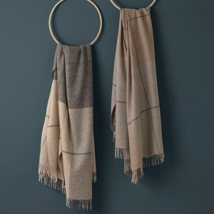 Плед из бэби альпаки Blocks beige/brown 130х200 от ELVANG