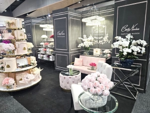 Ароматический букет из 37 роз CENTERPIECE ROSE BUDS pink silver от Cote Noir