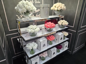 Ароматический букет из 37 роз CENTERPIECE ROSE BUDS  peach silver от Cote Noir