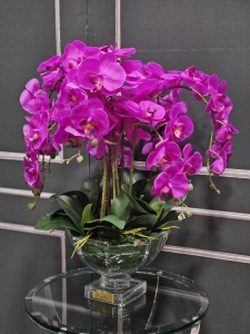 Ароматический букет CENTERPIECE TALL PURPLE ORCHIDS розовые орхидеи от Cote Noir