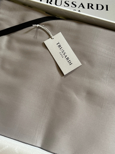 Элитное постельное белье CONTEMPORARY LOGO grey евро от Trussardi