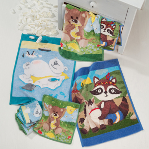 Полотенце шенилловое Bear and friends honey bear 205 jeansblau  37х50 от Feiler