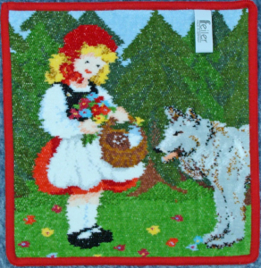 Полотенце шенилловое Marchen Little Red Riding Hood 25х25 от Feiler