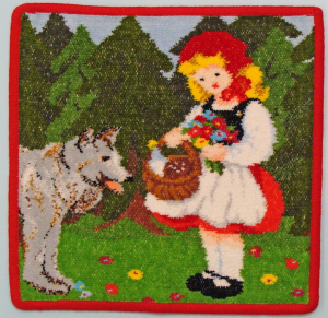  Полотенце шенилловое Marchen Little Red Riding Hood 25х25 от Feiler