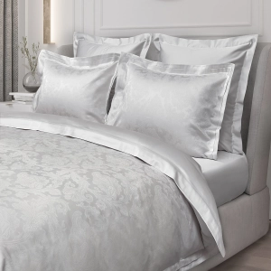 Постельное белье семейное VIENNA 600 tc пейсли платина  от Сlaire Batiste Atelier