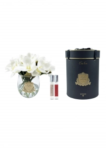 Букет белых магнолий  WHITE MAGNOLIAS gold badge от Cote Noir